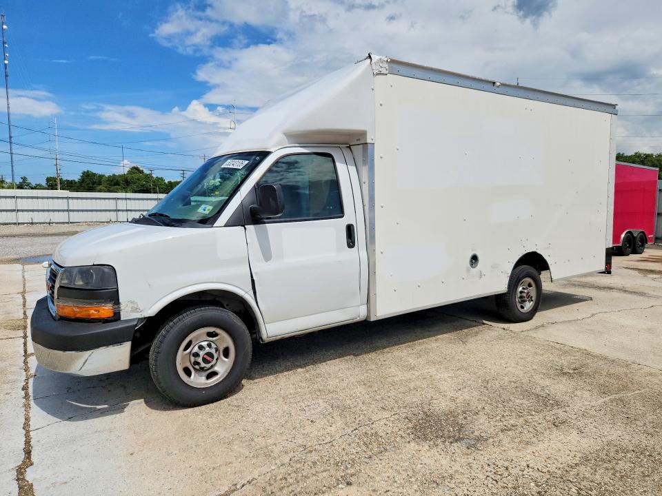 2022 Gmc Savana VIN 1GD07SF75N1226463 COPART salvage auction — MINOR DENT/SCRATCHES, Va - Certificate Of Title, sold $7,000 on 2026-07-21 (photo 1)