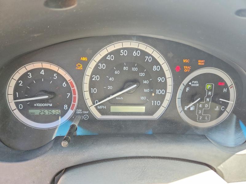 2004 Toyota Sienna VIN 5TDZA22C14S149298 COPART salvage auction — REAR END, TX - SALVAGE VEHICLE TITLE, sold $350 on 2026-07-21 (photo 9)
