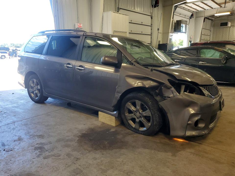 2014 Toyota VIN 5TDXK3DC9ES466674 COPART salvage auction — FRONT END, Mn - Cert Of Title-Prior Salvage, sold $1,550 on 2026-07-07 (photo 4)