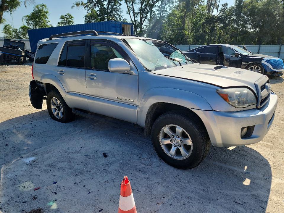2008 Toyota 4runner VIN JTEBU14R08K016836 COPART salvage auction — ROLLOVER, FL - CERT OF TITLE SLVG REBUILDABLE, sold $2,350 on 2026-07-28 (photo 4)
