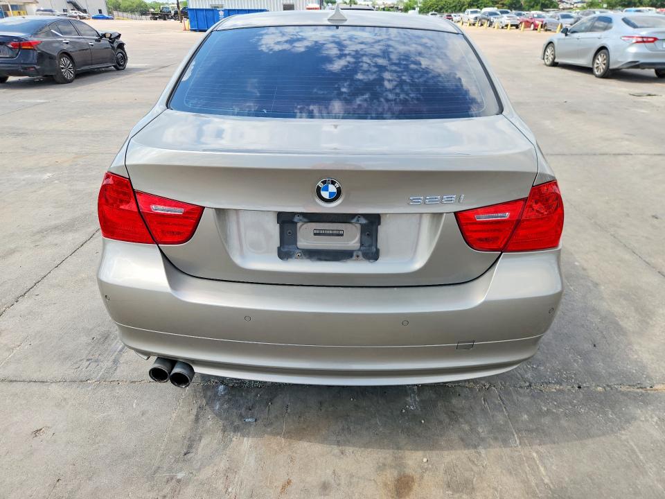 2011 BMW 3er VIN WBAPH7G51BNM58375 COPART salvage auction — REAR END, Tx - Salvage Vehicle Title, sold $1,200 on 2026-07-30 (photo 6)