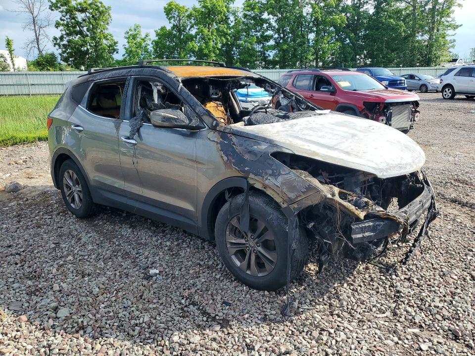2013 Hyundai Santa fe VIN 5XYZU3LB7DG009613 COPART salvage auction — BURN, NY - MV907A-PARTS ONLY, sold $350 on 2026-07-20 (photo 4)