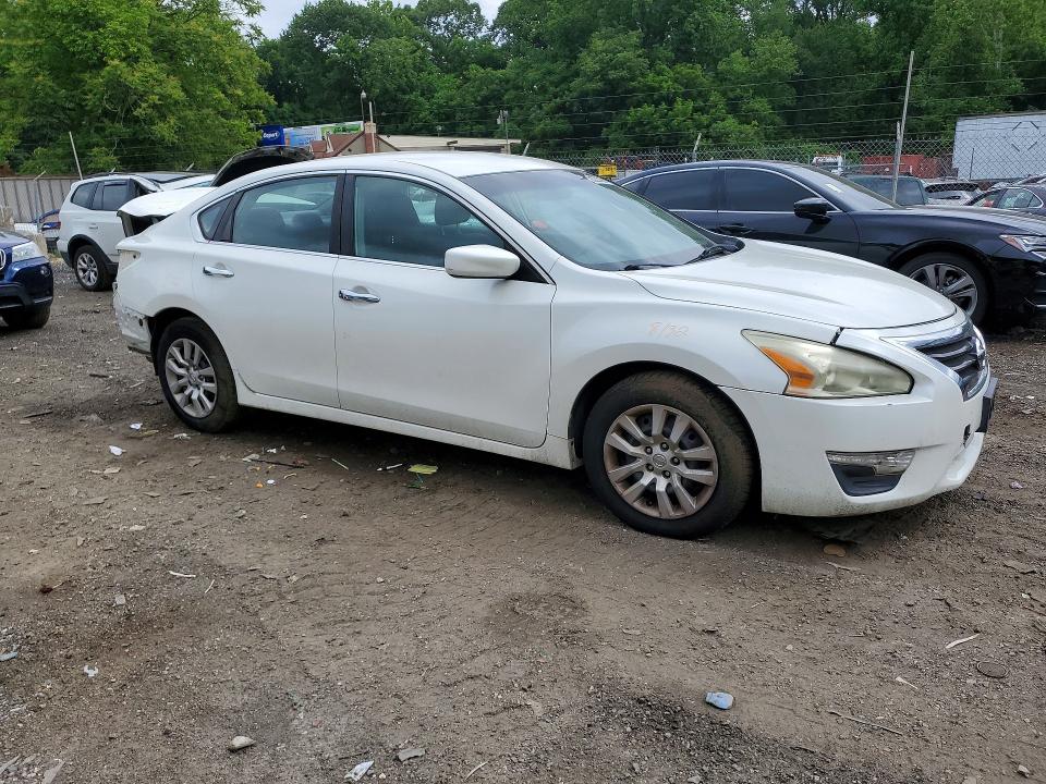 2013 Nissan VIN 1N4AL3AP5DN550558 COPART salvage auction — REAR END, Md - Cert Of Salvage > 75% Damage, sold $1,000 on 2026-07-02 (photo 4)