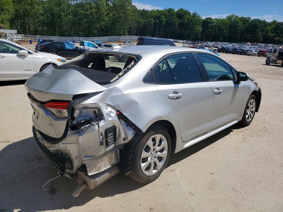 2025 Toyota Corolla VIN 5YFB4MDE3SP321937 COPART salvage auction — REAR END, Nc - Salvage Certificate Of Title, sold $3,150 on 2026-07-24 (photo 3)