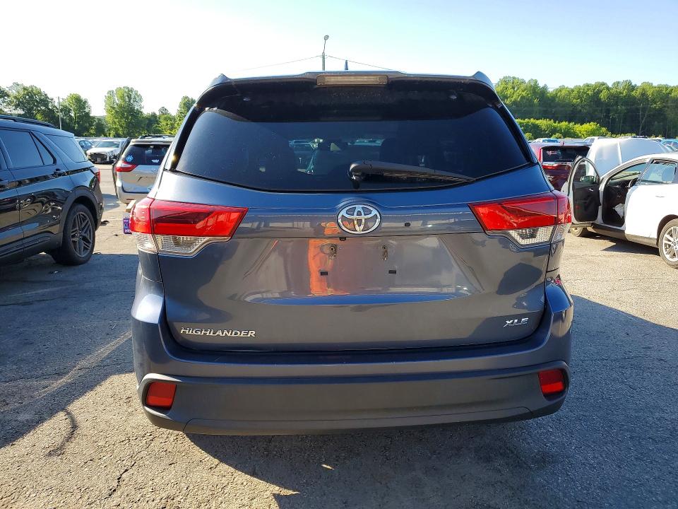 2019 Toyota Highlander VIN 5TDKZRFH9KS297768 COPART salvage auction — MINOR DENT/SCRATCHES, Ky - Certificate Of Title (P), sold $13,200 on 2026-07-30 (photo 6)
