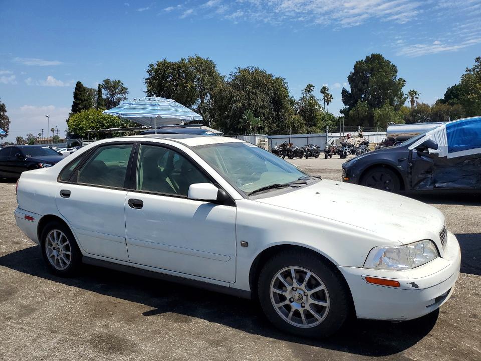 2001 Volvo S40 VIN YV1VS29583F930668 COPART salvage auction — MINOR DENT/SCRATCHES, CA - DIS/DLR/EXP APP FOR DUP CLEAN, sold $275 on 2026-07-10 (photo 4)
