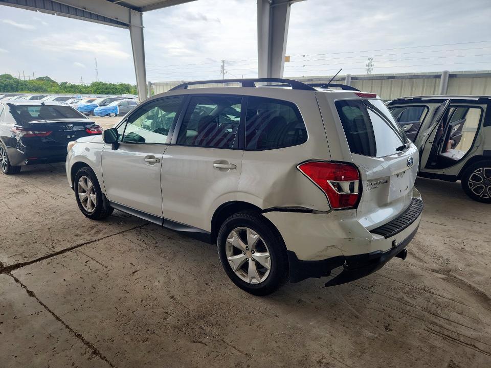 2014 Subaru Forester VIN JF2SJAEC5EH547905 COPART salvage auction — SIDE, Fl - Cert Of Title Slvg Rebuildable, sold $1,300 on 2026-07-27 (photo 2)