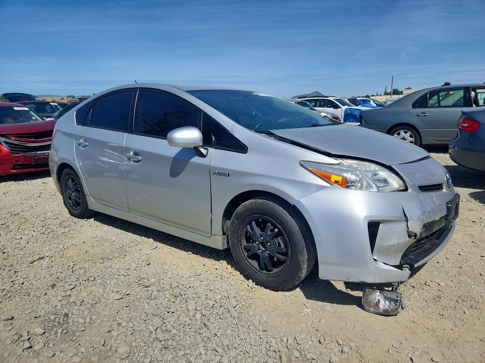 2015 Toyota Prius VIN JTDKN3DU4F0428946 COPART salvage auction — FRONT END, CA - SALVAGE CERTIFICATE, sold $1,700 on 2026-07-09 (photo 4)