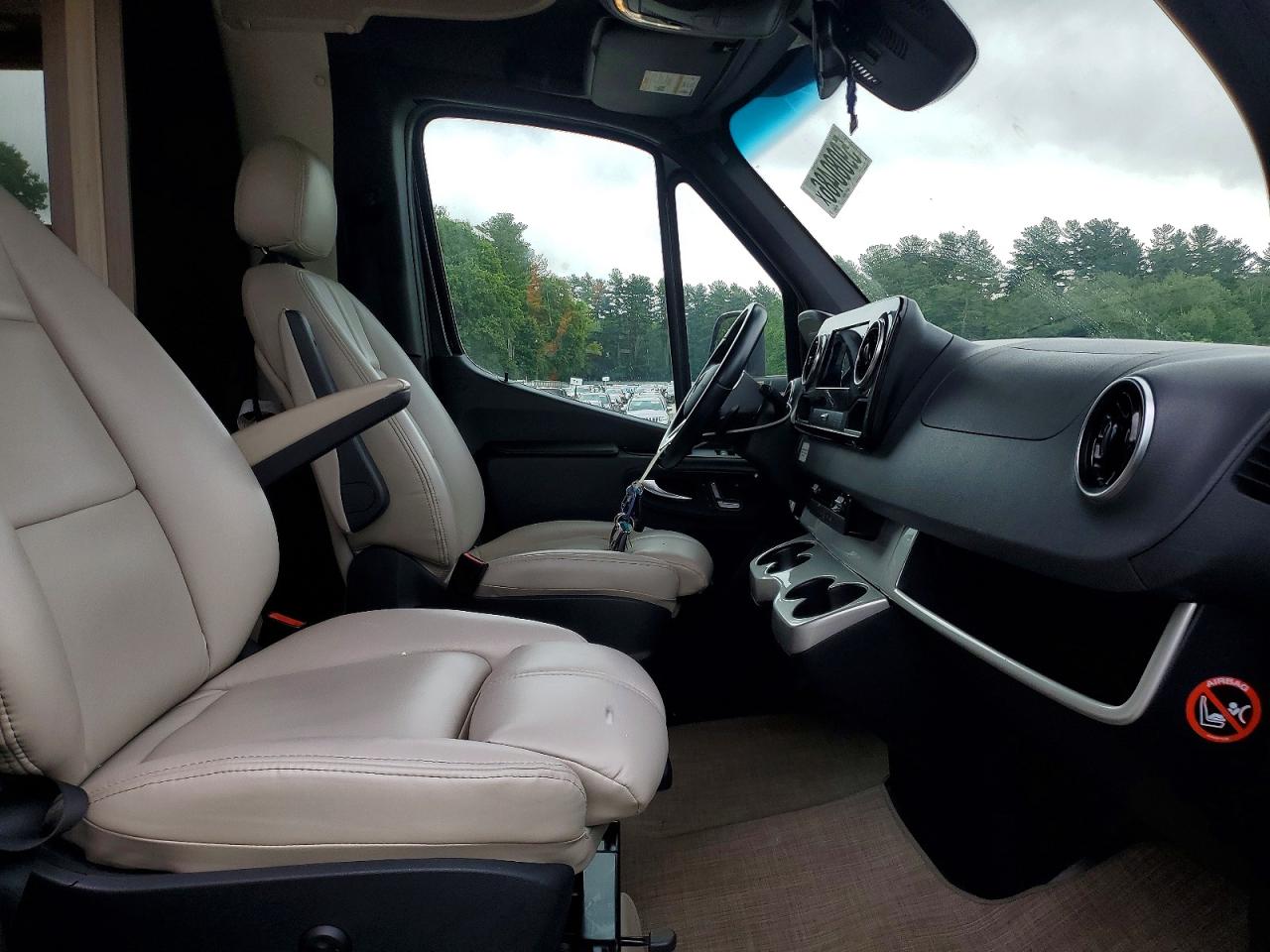 2021 Mercedes-Benz Sprinter VIN W1X8E33Y6MN150226 COPART salvage auction — Minor Dent/Scratches, MA - CERTIFICATE OF TITLE, sold $45,250 on 2026-06-30 (photo 5)