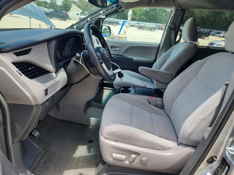 2017 Toyota Sienna VIN 5TDJZ3DC2HS146392 COPART salvage auction — FRONT END, Fl - Cert Of Title Slvg Rebuildable, sold $4,550 on 2026-07-21 (photo 7)
