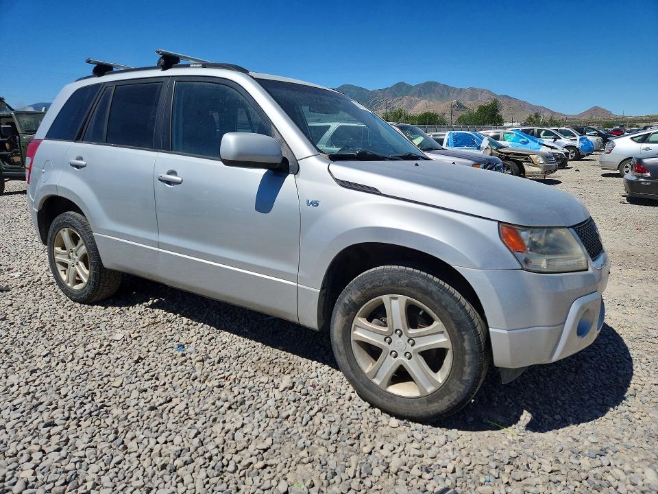 2006 Suzuki Grand vitara VIN JS3TD947664104167 COPART salvage auction — MINOR DENT/SCRATCHES, Ut - Certificate Of Title, sold $675 on 2026-07-11 (photo 4)