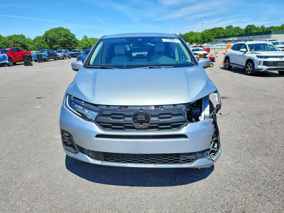 2025 Honda Odyssey VIN 5FNRL6H69SB071048 COPART salvage auction — FRONT END, Ok - Certificate Of Title, sold $27,500 on 2026-07-29 (photo 5)