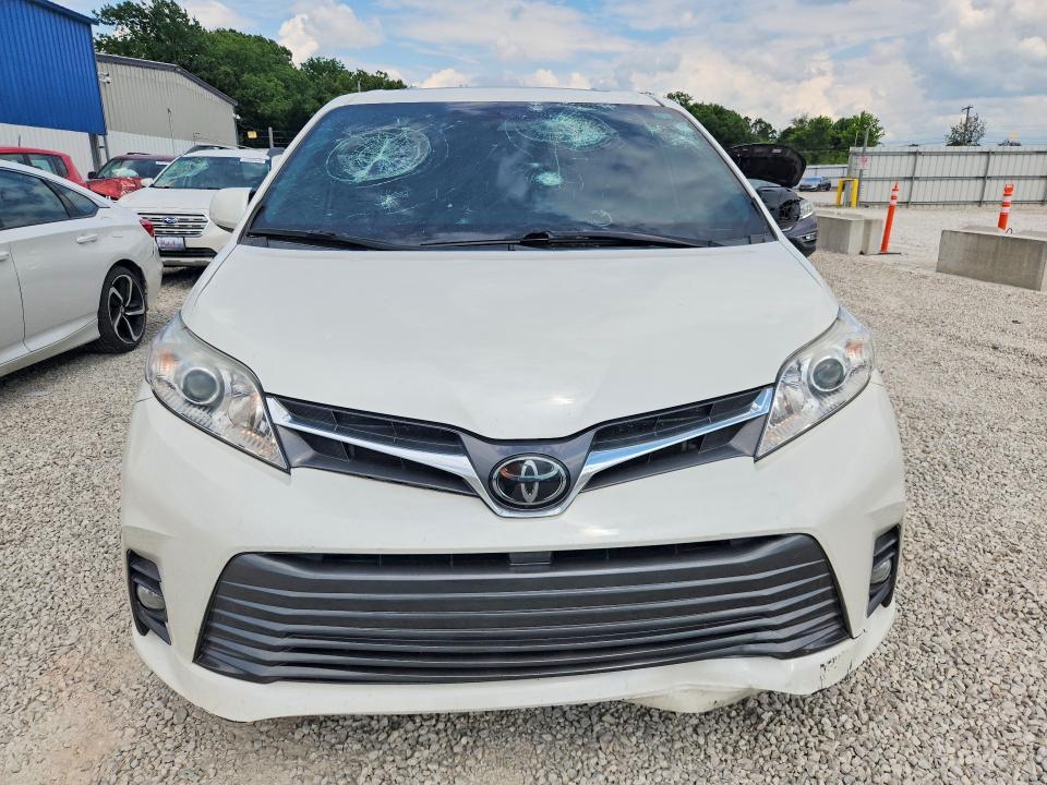2019 Toyota Sienna VIN 5TDYZ3DC0KS972261 COPART salvage auction — HAIL, Mo - Salvage Certificate Of Title, sold $2,300 on 2026-07-27 (photo 5)