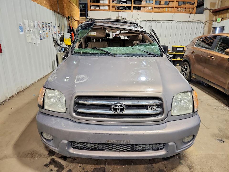 2002 Toyota Sequoia VIN 5TDBT48AX2S079956 COPART salvage auction — ROLLOVER, AK - BILL OF SALE- SALVAGE, sold $25 on 2026-07-28 (photo 5)