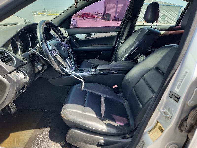 2012 Mercedes-benz VIN WDDGF4HBXCR237773 COPART salvage auction — WATER/FLOOD, Ok - Cert Of Title-Flood Damaged, sold $425 on 2026-08-05 (photo 7)