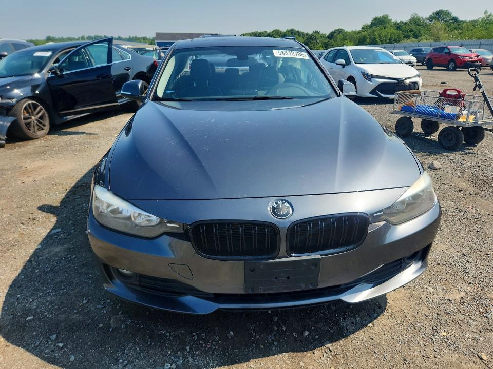 2015 BMW 3er VIN WBA3C3C59FK202035 COPART salvage auction — SIDE, Ma - Cert Of Title-Reconstrctd Coll, sold $725 on 2026-07-15 (photo 5)