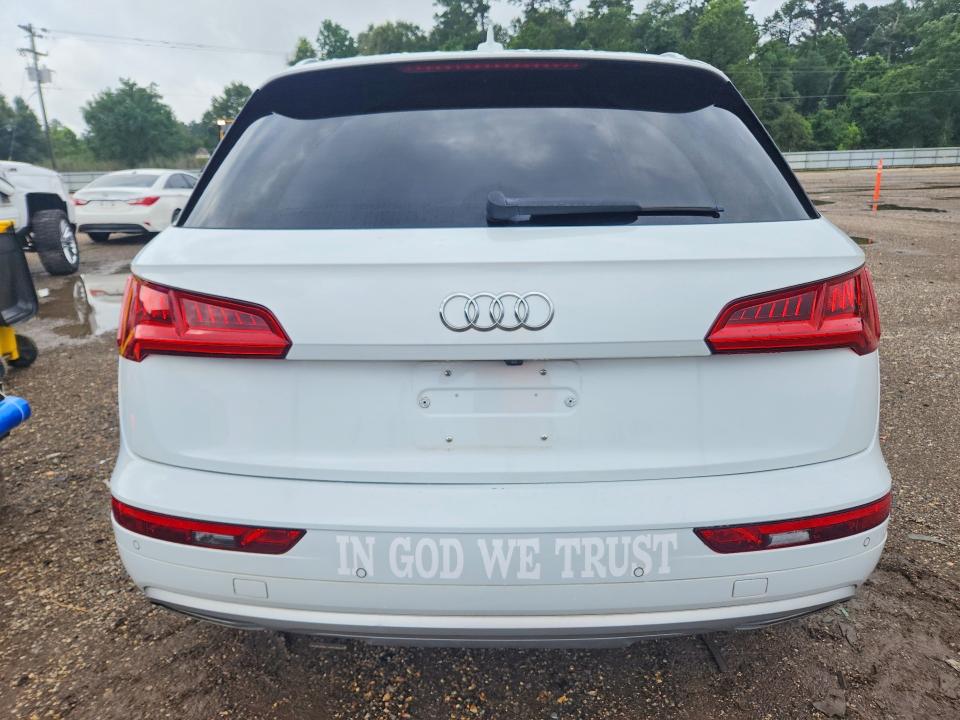 2020 Audi Q5 VIN WA1BNAFY7L2001663 COPART salvage auction — MINOR DENT/SCRATCHES, La - Certificate Of Title (P), sold $8,500 on 2026-07-27 (photo 6)