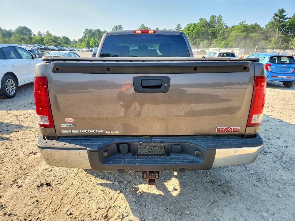 2011 Gmc SIERRA VIN 1GTR2VE35BZ297542 COPART salvage auction — FRAME DAMAGE, Ct - Certificate Of Title, sold $875 on 2026-07-30 (photo 6)