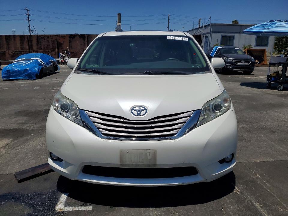 2015 Toyota VIN 5TDYK3DC9FS541444 COPART salvage auction — REAR END, Ca - Salvage Certificate, sold $7,400 on 2026-07-22 (photo 5)