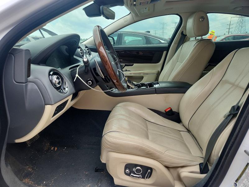 2019 Jaguar VIN SAJWJ1CD5K8W18089 COPART salvage auction — REAR END, Il - Salvage Certificate, sold $9,600 on 2026-07-28 (photo 7)