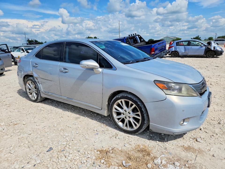 2010 Lexus Hs 250h VIN JTHBB1BA5A2003415 COPART salvage auction — SIDE, TX - SALVAGE VEHICLE TITLE, sold $950 on 2026-07-02 (photo 4)