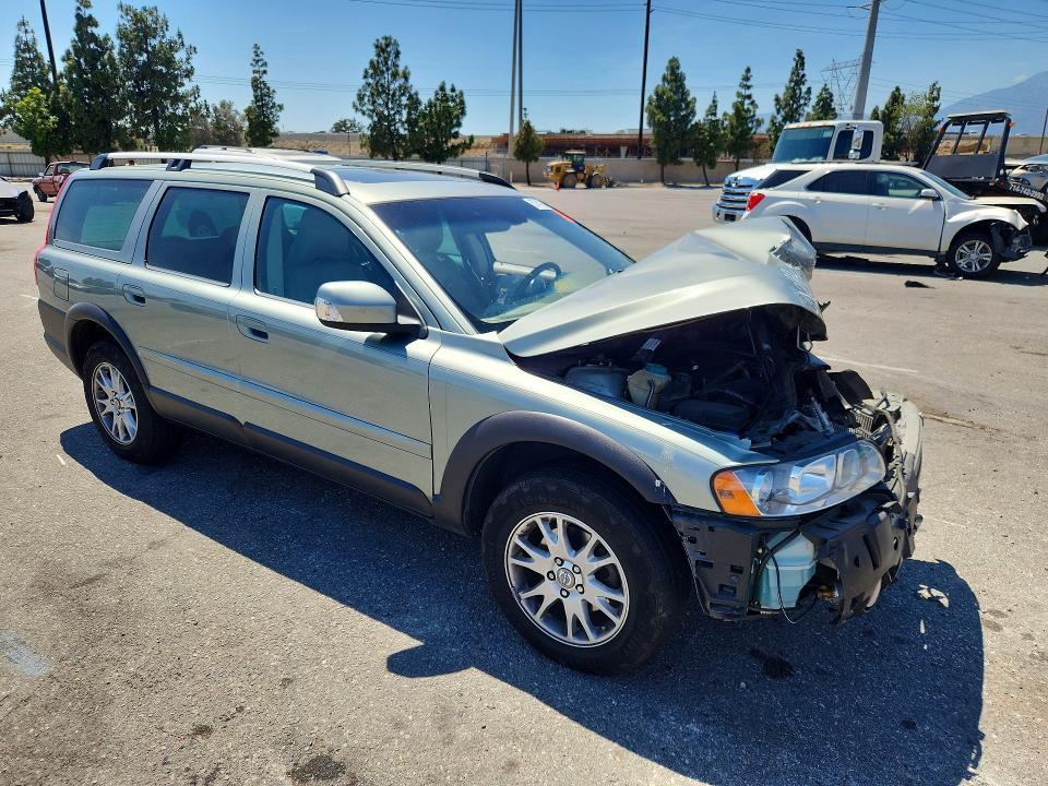 2007 Volvo Xc70 VIN YV4SZ592971277232 COPART salvage auction — FRONT END, CA - SALVAGE CERTIFICATE, sold $150 on 2026-07-30 (photo 4)