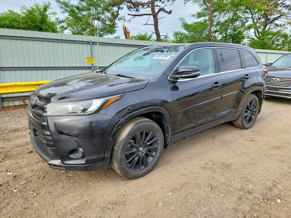 2019 Toyota Highlander VIN 5TDJZRFH9KS622317 COPART salvage auction — MINOR DENT/SCRATCHES, VA - CERTIFICATE OF TITLE, sold $13,500 on 2026-07-27 (photo 1)
