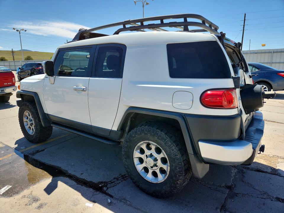 2011 Toyota Fj cruiser VIN JTEBU4BF6BK113394 COPART salvage auction — REAR END, Co - Public - Salvage Title, sold $9,200 on 2026-08-10 (photo 2)