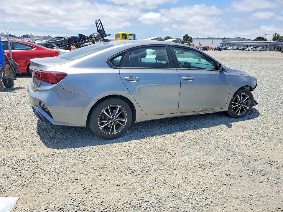 2023 Kia Forte VIN 3KPF24AD4PE604424 COPART salvage auction — FRONT END, Ca - Salvage Certificate, sold $2,700 on 2026-07-04 (photo 3)