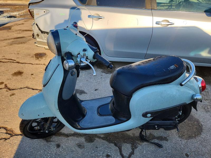 2022 Honda Ncw50 VIN JH2AF7710NK501404 COPART salvage auction — BURN, Wv - Salvage Certificate Fire, sold $90 on 2026-07-21 (photo 3)