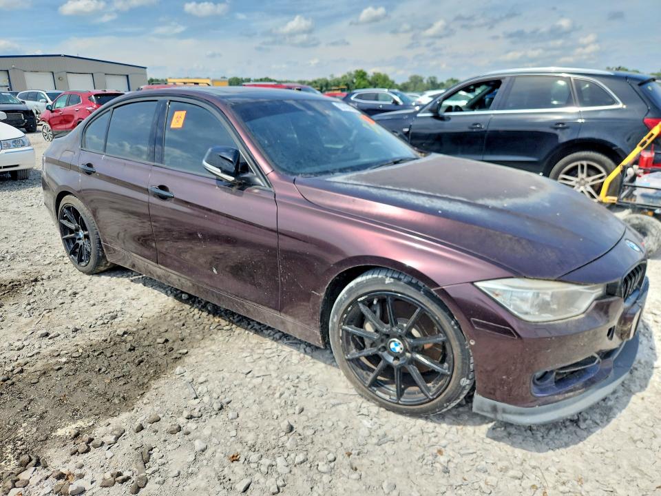 2012 BMW 3er VIN WBA3A9C56CFX59949 COPART salvage auction — WATER/FLOOD, Il - Salvage Cert-Flood, sold $500 on 2026-08-03 (photo 4)