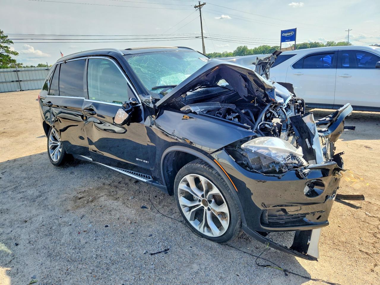 2015 BMW X5 VIN 5UXKR2C54F0H37231 COPART salvage auction — Front End, AL - CERT OF TITLE-SALVAGE TITLE, sold $550 on 2026-06-25 (photo 4)