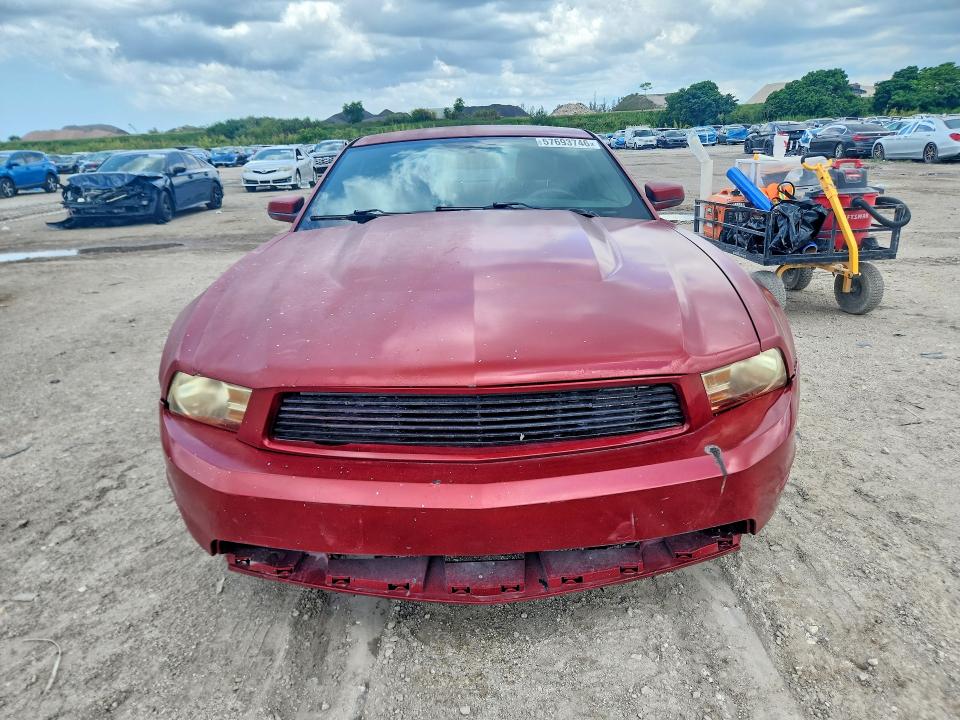 2010 Ford Mustang VIN 1ZVBP8CH0A5162099 COPART salvage auction — FRONT END, Fl - Certificate Of Title, sold $450 on 2026-07-09 (photo 5)