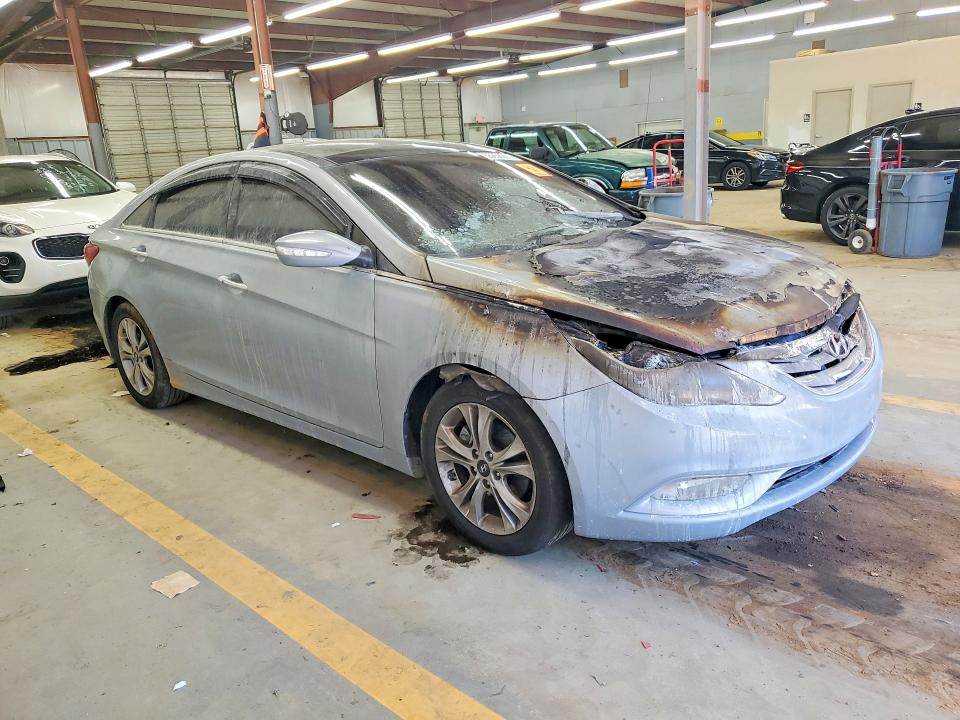 2012 Hyundai Sonata VIN 5NPEC4AC0CH348353 COPART salvage auction — ENGINE BURN, Nc - Salvage Certificate Of Title, sold $175 on 2026-07-22 (photo 4)
