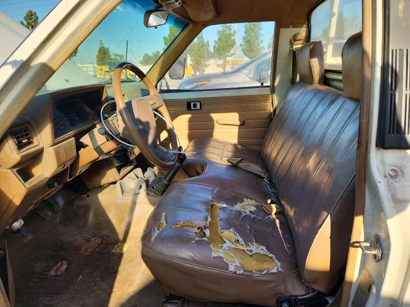 1987 Toyota Pickup VIN JT5RN55T2H7008737 COPART salvage auction — UNDERCARRIAGE, Ca - Dis/Dlr/Exp Only Clean Title, sold $1,400 on 2026-07-14 (photo 7)
