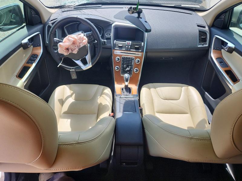 2017 Volvo Xc60 VIN YV440MDU5H2121044 COPART salvage auction — FRONT END, Tx - Salvage Vehicle Title, sold $1,300 on 2026-07-10 (photo 8)