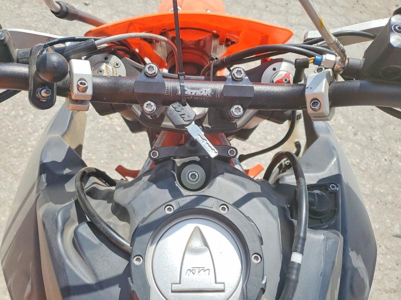 2017 Ktm VIN VBKV49401HM979183 COPART salvage auction — SIDE, Ks - Cert Of Title-Salvage, sold $950 on 2026-07-09 (photo 7)