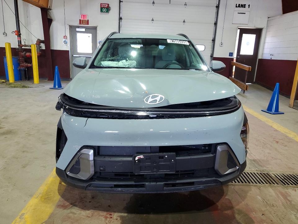 2025 Hyundai Kona VIN KM8HBCAB2SU303092 COPART salvage auction — FRONT END, AZ - CERT OF TITLE - SALVAGE, sold $6,700 on 2026-07-20 (photo 5)