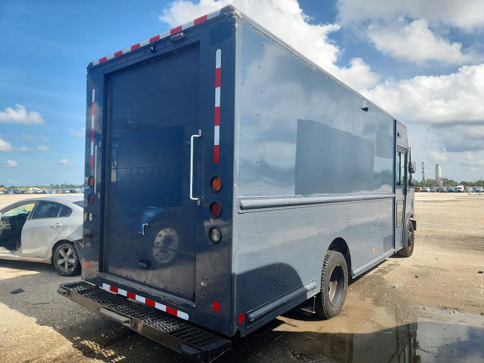 2021 Ford F59 VIN 1F65F5KNXM0A04902 COPART salvage auction — MINOR DENT/SCRATCHES, Fl - Certificate Of Title, sold $24,000 on 2026-07-07 (photo 3)