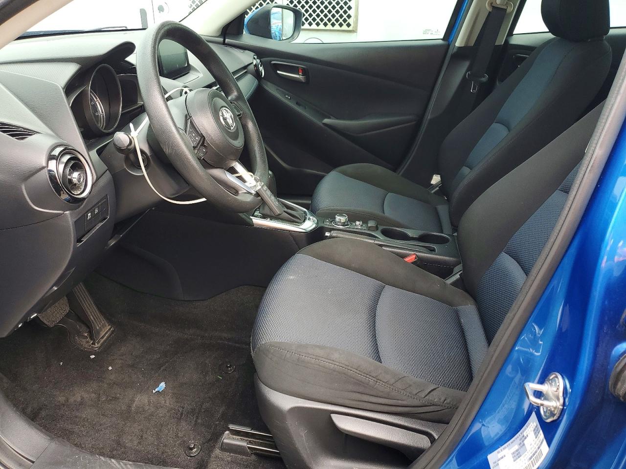 2020 Toyota Yaris VIN 3MYDLBYV0LY711682 COPART salvage auction — Front End, FL - CERT OF TITLE-REBUILT, sold $1,450 on 2026-07-07 (photo 7)