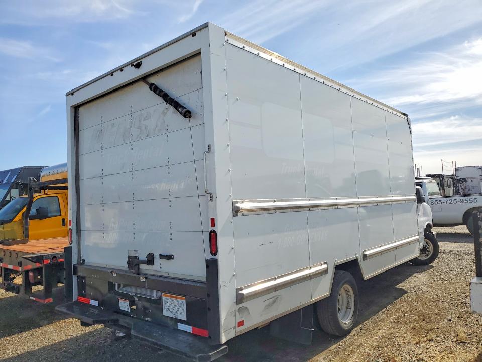 2022 Gmc Savana VIN 7GZ37TC73NN006360 COPART salvage auction — SIDE, CA - SALVAGE CERTIFICATE, sold $3,350 on 2026-07-08 (photo 3)
