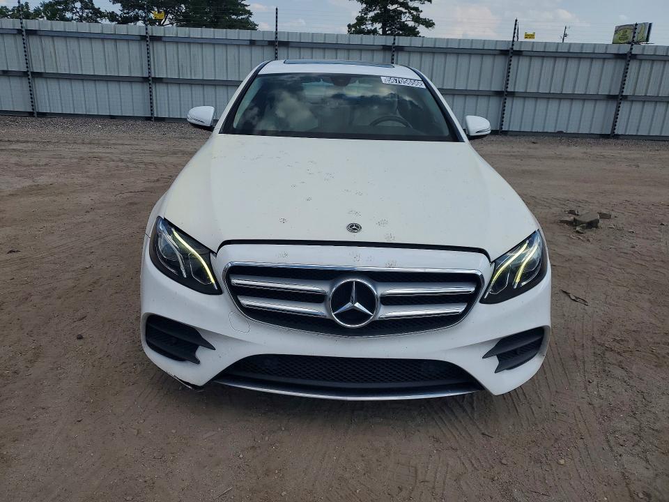 2018 Mercedes-benz E-class VIN WDDZF4JBXJA390989 COPART salvage auction — REAR END, Fl - Certificate Of Title, sold $8,000 on 2026-07-28 (photo 5)