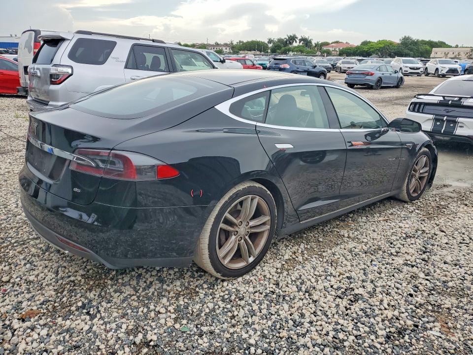 2015 Tesla VIN 5YJSA1H11FFP78486 COPART salvage auction — FRONT END, Fl - Cert Of Title Slvg Rebuildable, sold $3,700 on 2026-07-10 (photo 3)