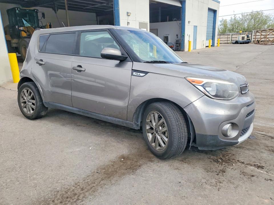 2017 Kia Soul VIN KNDJP3A52H7422513 COPART salvage auction — SIDE, Tx - Salvage Vehicle Title, sold $1,250 on 2026-07-17 (photo 4)