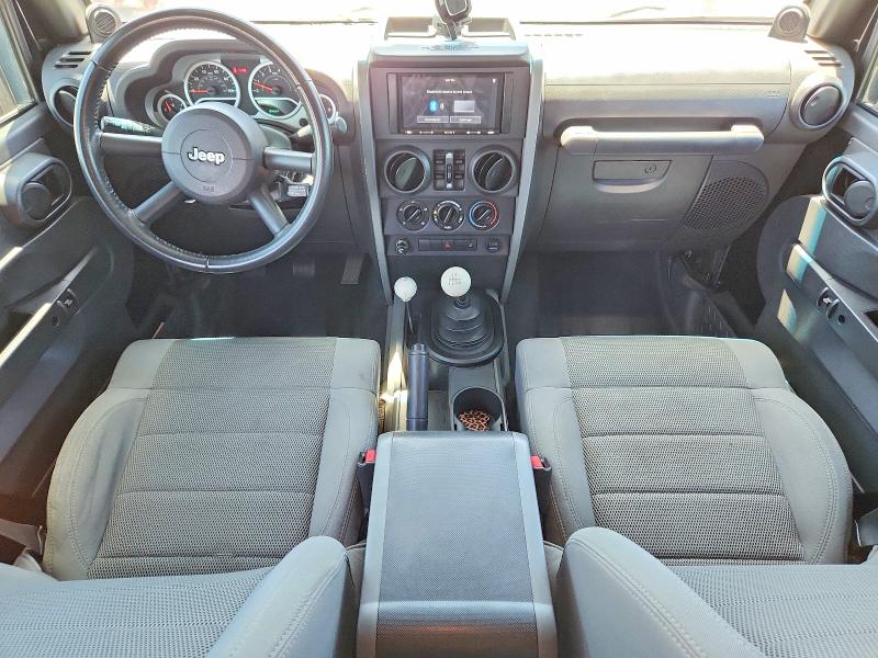 2007 Jeep Wrangler / VIN 1J4GA59177L196381 COPART salvage auction — MINOR DENT/SCRATCHES, Ca - Dis/Dlr/Exp Only Clean Title, sold $3,100 on 2026-07-07 (photo 8)