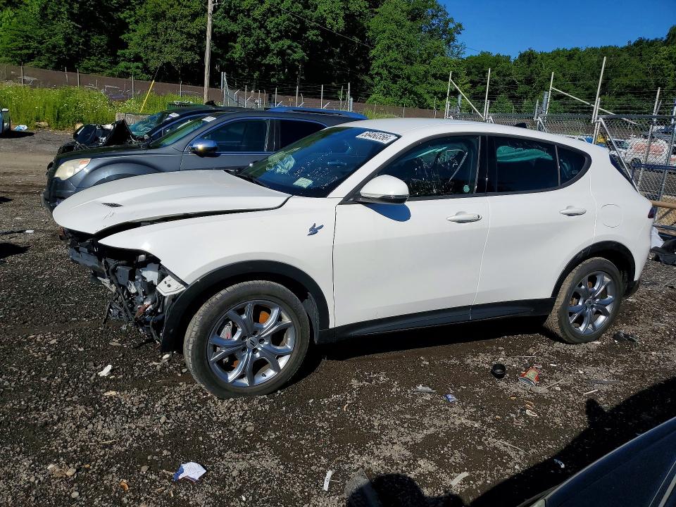 2024 Dodge Hornet VIN ZACPDFCW1R3A33979 COPART salvage auction — FRONT END, Salvage Title, sold $3,650 on 2026-07-30 (photo 1)