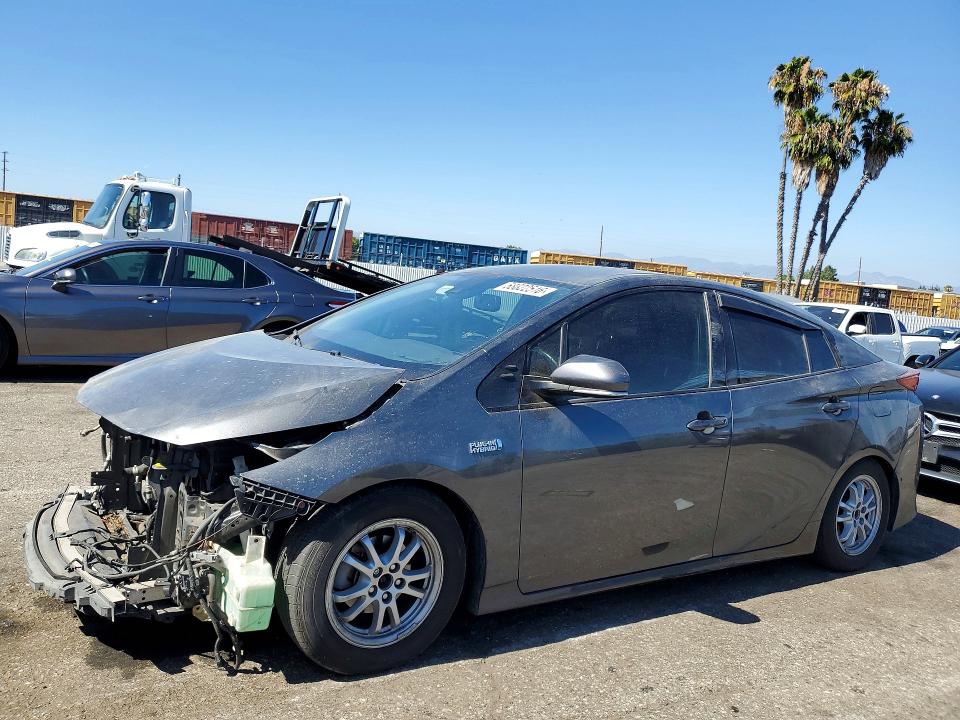 2017 Toyota Prius VIN JTDKARFPXH3023178 — COPART salvage auction photo