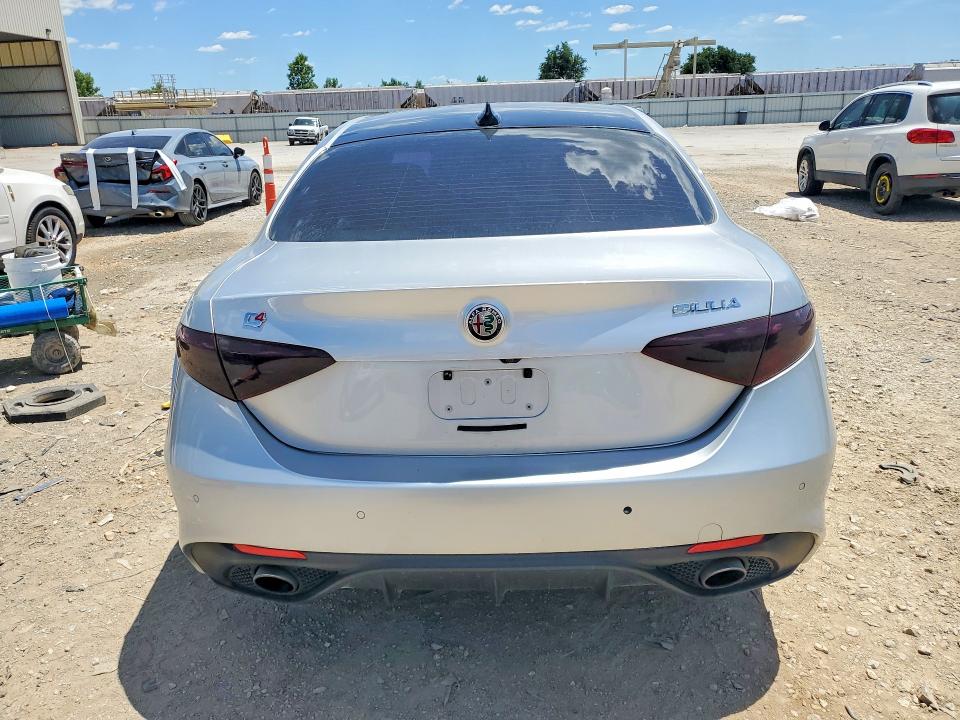 2017 Alfa romeo VIN ZARFAEEN4H7554496 COPART salvage auction — MECHANICAL, Ks - Cert Of Title-Rebuilt Salvage, sold $3,050 on 2026-07-30 (photo 6)