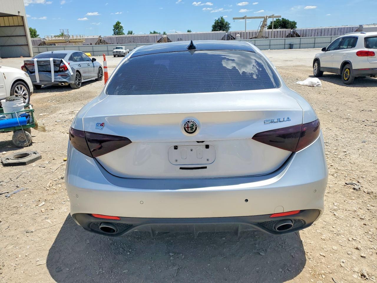 2017 Alfa Romeo Giulia VIN ZARFAEEN4H7554496 COPART salvage auction — Mechanical, KS - CERT OF TITLE-REBUILT SALVAGE, sold $700 on 2026-07-02 (photo 6)