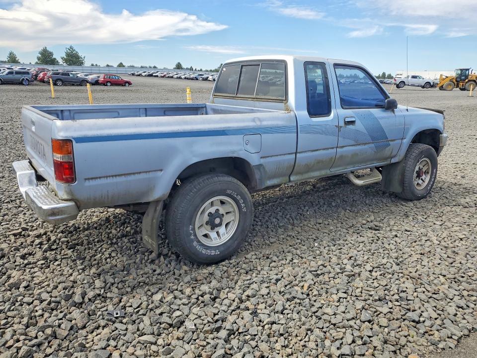 1989 Toyota Pickup VIN JT4VN13D8K5013807 COPART salvage auction — SIDE, Wa - Vehicle Cert Of Ownership-Titl, sold $7,200 on 2026-07-08 (photo 3)
